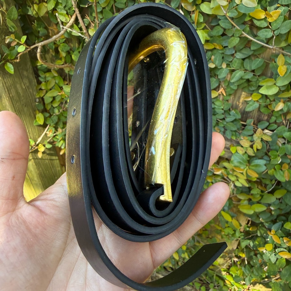 Black Vegan Leather Belt with Gold Tone Curved Buckle - Picture 4 of 10